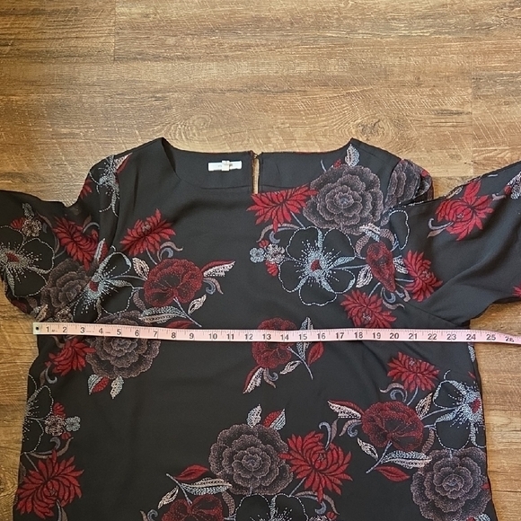 Maurices Size 1 (16/18) Blsck With Red Floral A-line Dress with Bishop Sleeves - Picture 9 of 12